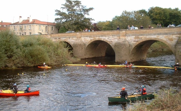 dscf0356 duck race 2010 631w